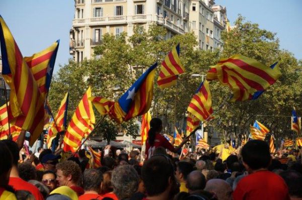 カタルーニャ独立運動の街角から、現地治安情報をお届けします