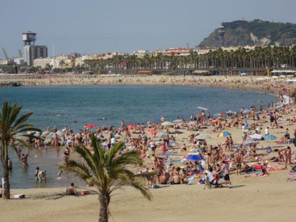 バルセロナ市内のビーチ 2 Somorrostroからsant Sebastiaまで ハネムーンs